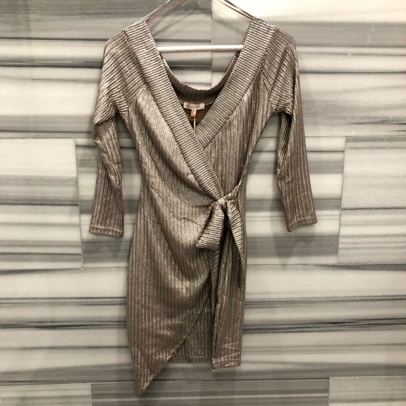 NWT Luxxel silver wrap dress - Picture 2 of 7